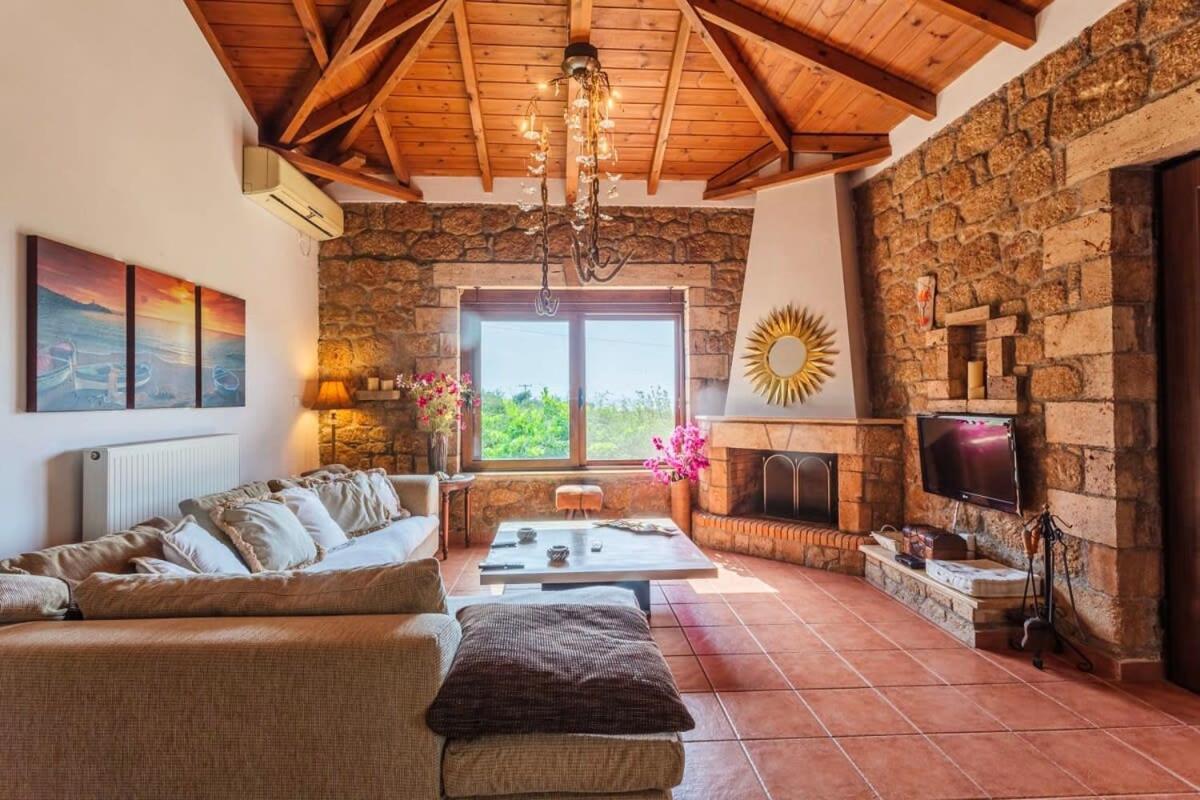 Mani'S Aura Seaside-Spacious Summer Retreat Kotronion  Exteriér fotografie